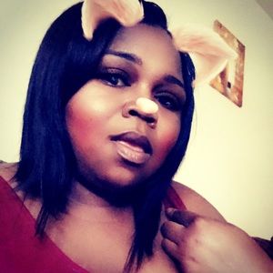 Meet your Posher, Deanna